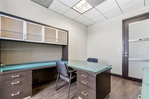 3850 Bird Rd # 1001, Miami FL 33146