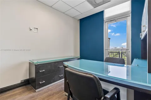 3850 Bird Rd # 1001, Miami FL 33146