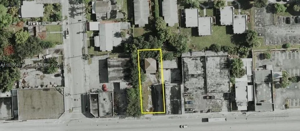 279 NW 54th St, Miami FL 33127
