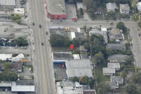 279 NW 54th St, Miami FL 33127