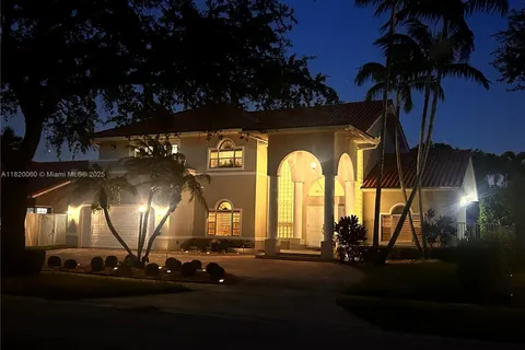 16725 NW 84th Ct, Miami Lakes FL 33016