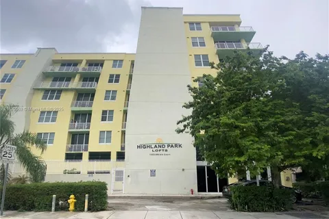 1350 NW 8th Ct # 5, Miami FL 33136