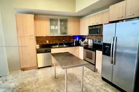 1350 NW 8th Ct # 5, Miami FL 33136