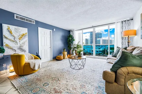 6770 Indian Creek Dr # 7B, Miami Beach FL 33141
