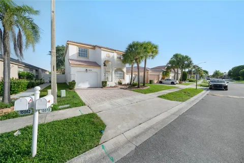 15872 NW 21st St, Pembroke Pines FL 33028