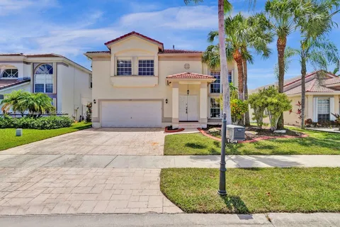 164 Granada Ave, Weston FL 33326