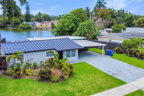 5936 N Farragut Dr, Hollywood FL 33021