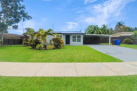 5936 N Farragut Dr, Hollywood FL 33021
