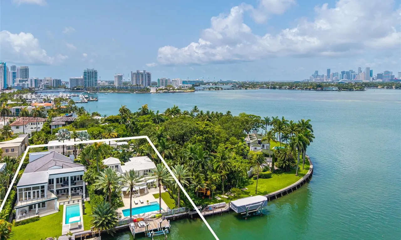 1839 W 24th St, Miami Beach FL 33140