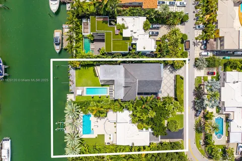 1839 W 24th St, Miami Beach FL 33140
