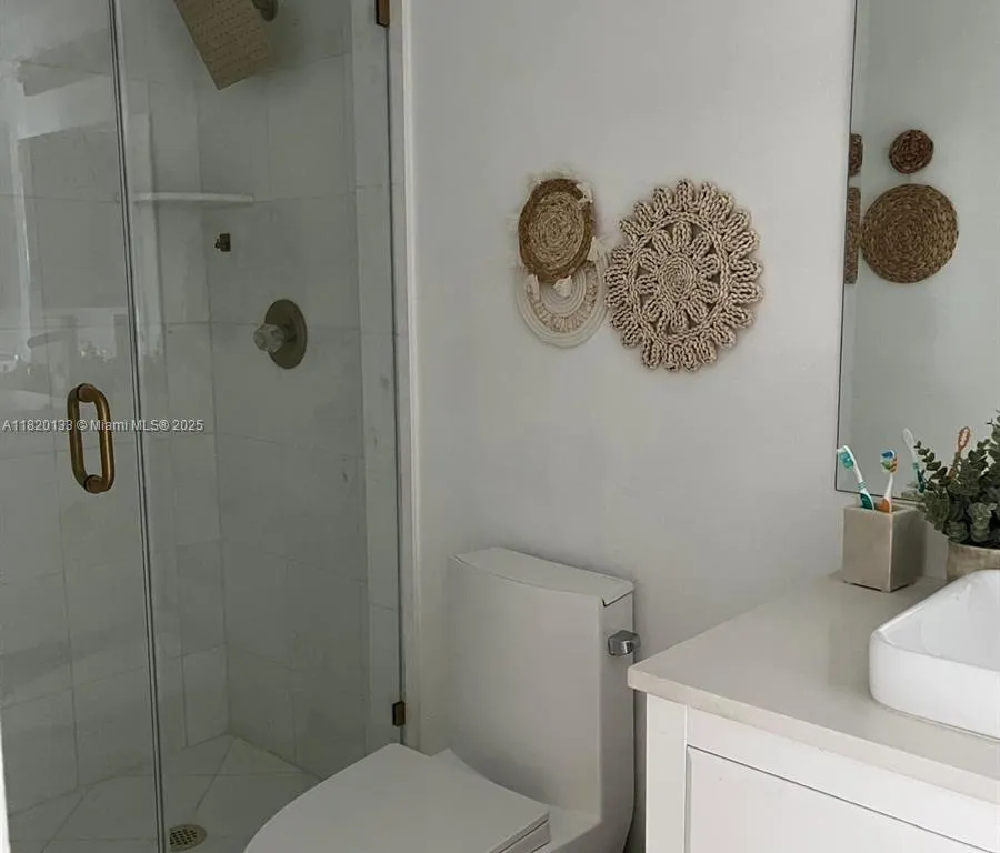 3500 Mystic Pointe Dr # 1804, Aventura FL 33180