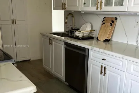 3500 Mystic Pointe Dr # 1804, Aventura FL 33180