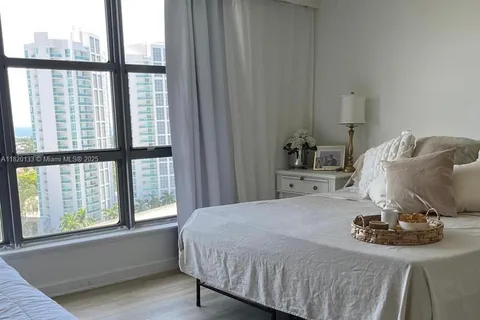 3500 Mystic Pointe Dr # 1804, Aventura FL 33180