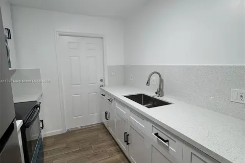 617 NW 3rd Ave # A, Hallandale Beach FL 33009