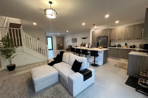 13649 SW 157th Pl, Miami FL 33196