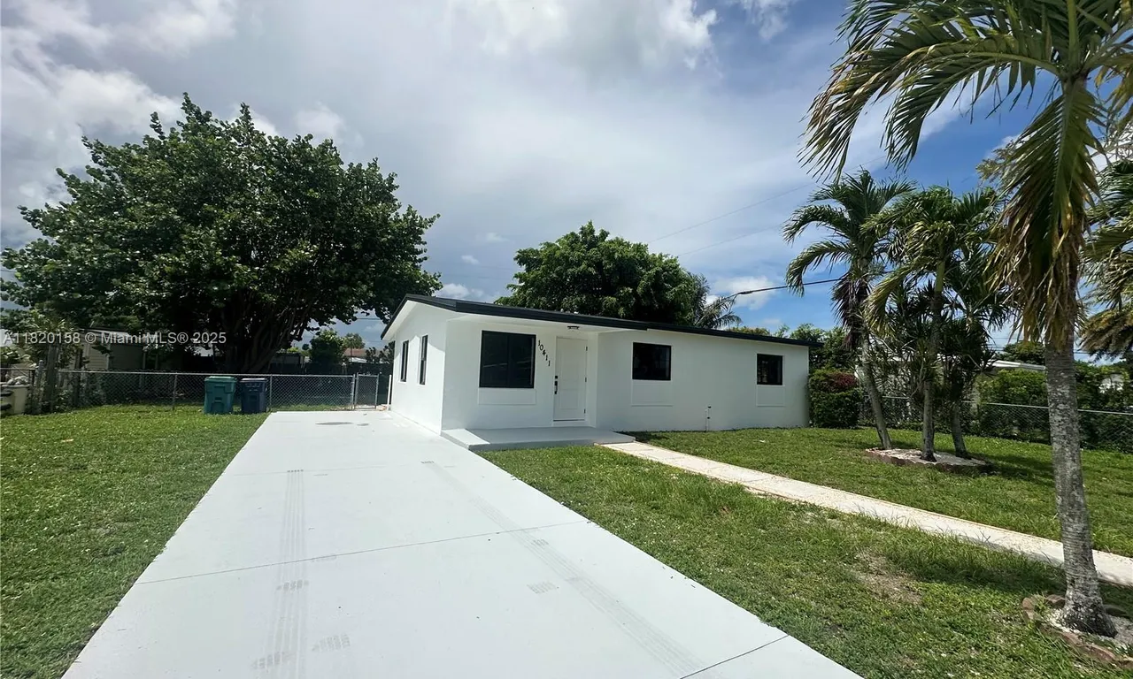 10411 SW 151st Ter, Miami FL 33176
