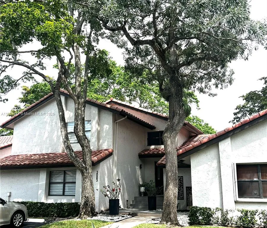 3003 Deer Creek Lake Shore Dr # 3003, Deerfield Beach FL 33442