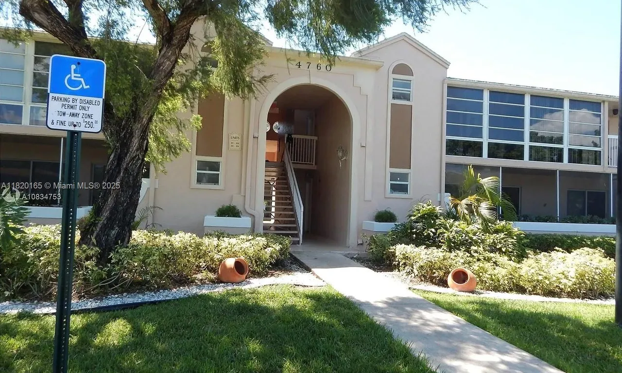 4760 NW 102nd Ave # 12, Doral FL 33178