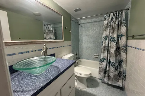 1470 NE 125th Ter # 308, North Miami FL 33161