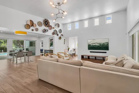 1130 NE 91st Ter, Miami Shores FL 33138