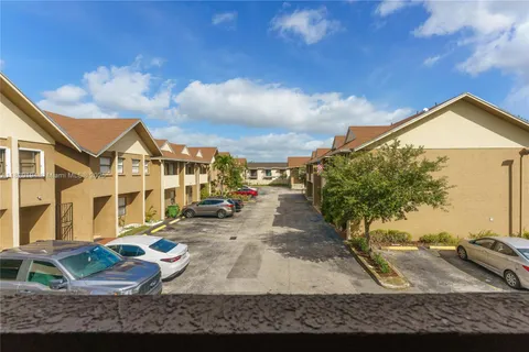 5314 W 26th Ave # 105, Hialeah FL 33016