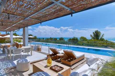 102 24th St # 1706, Miami Beach FL 33139