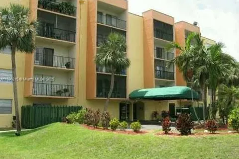 14250 SW 62nd St # 411, Miami FL 33183