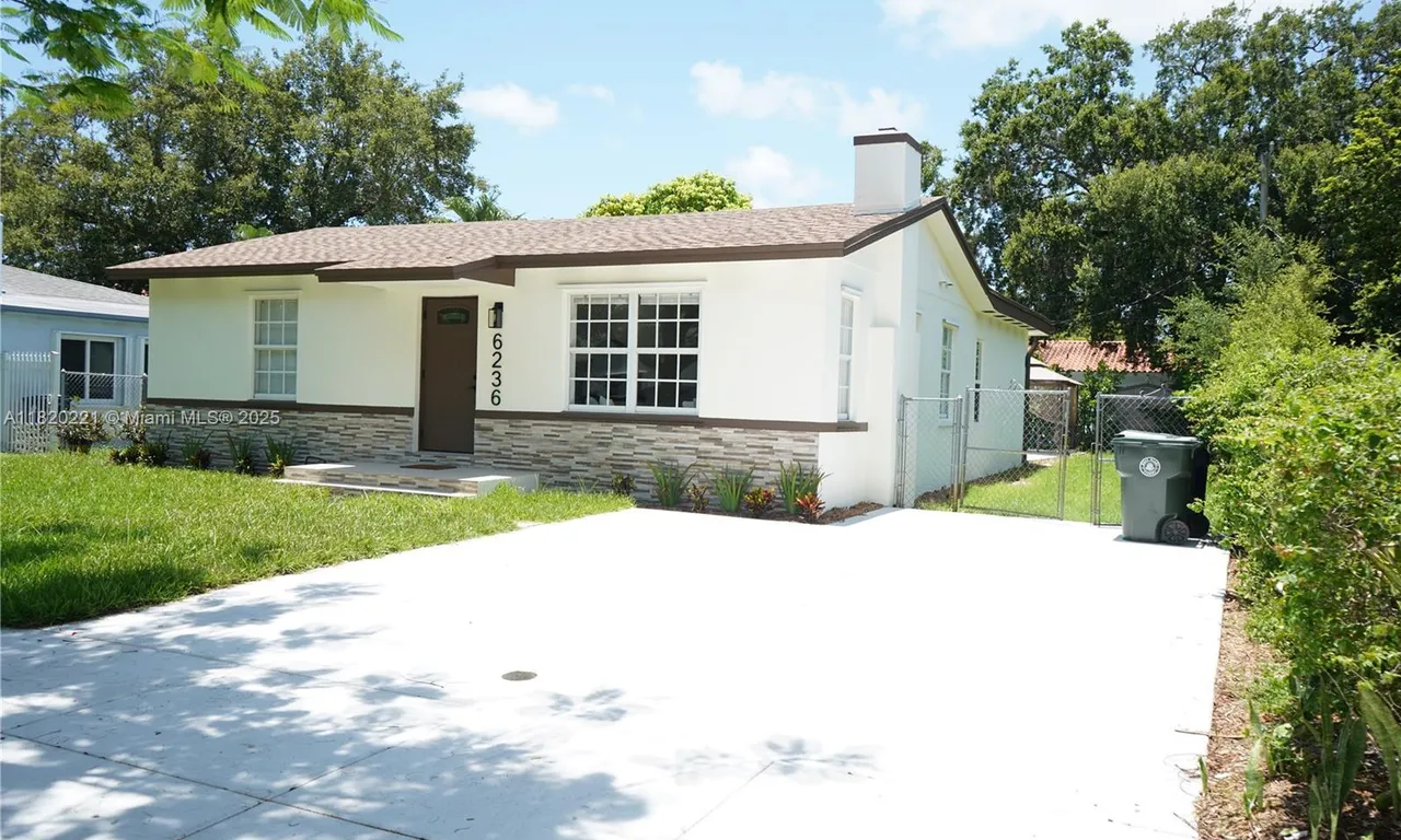 6236 SW 11th St, West Miami FL 33144