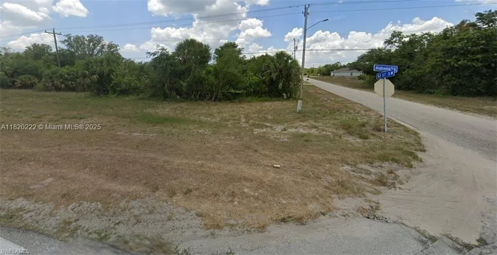 2500 52nd St SW, Lehigh Acres FL 33976