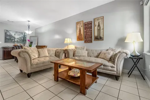 22947 SW 112th Ct, Miami FL 33170