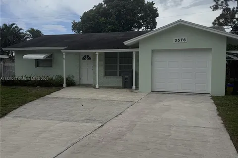 3576 Oberon Ave, Boynton Beach FL 33436