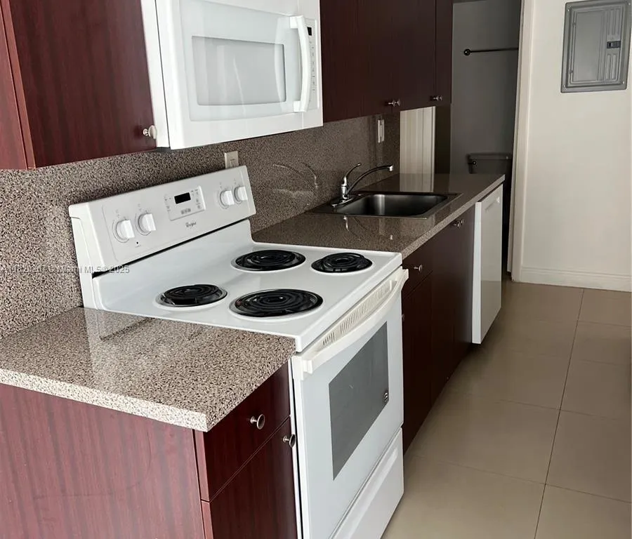9310 W Flagler St # 115A, Miami FL 33174
