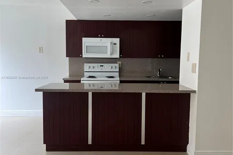 9310 W Flagler St # 115A, Miami FL 33174
