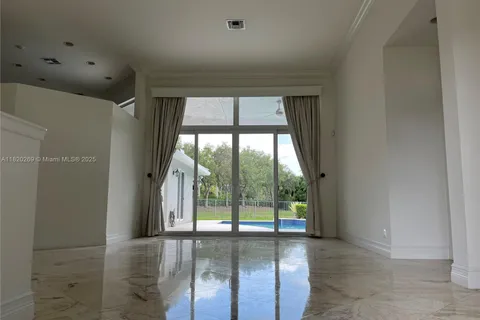 1290 Ginger Cir, Weston FL 33326