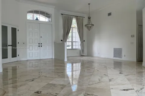 1290 Ginger Cir, Weston FL 33326