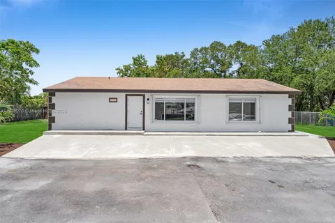 20747 NW 41st Ave Rd, Miami Gardens FL 33055