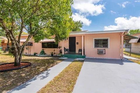 1430 NE 148 St, Miami FL 33161