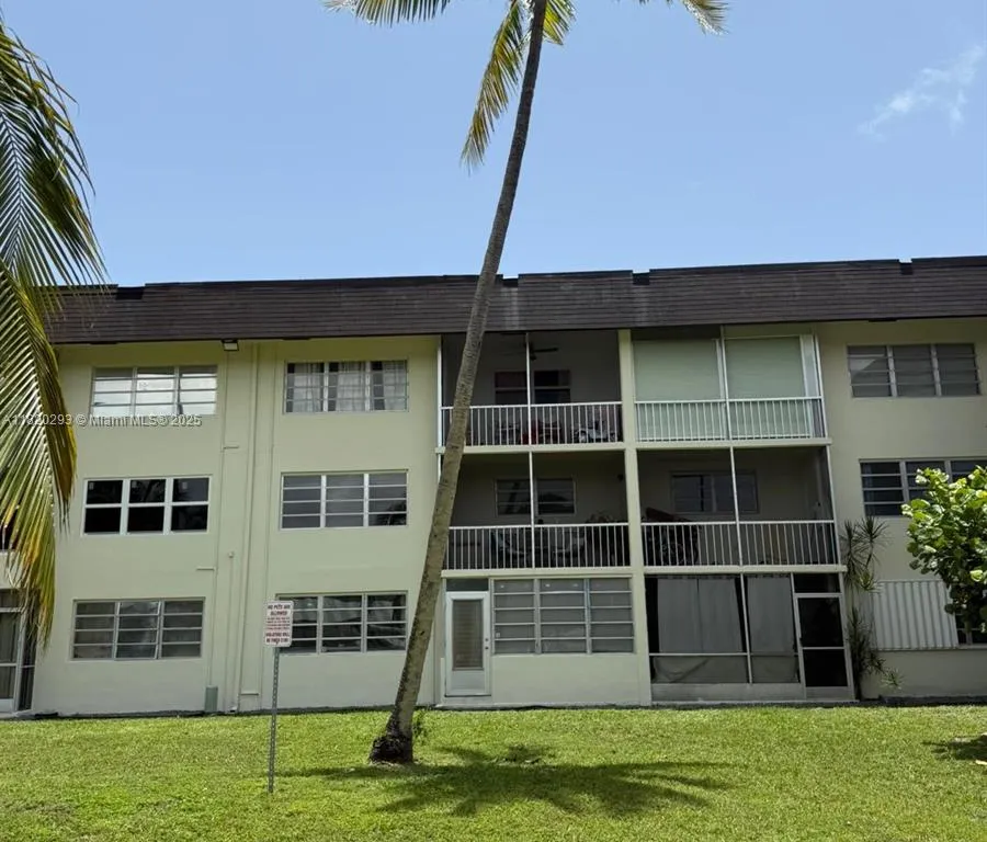 1540 NE 191st St # 140, Miami FL 33179