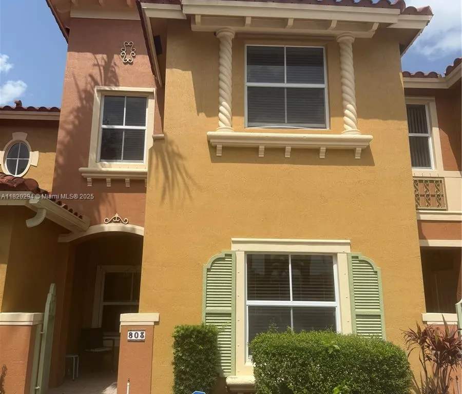803 SW 143rd Ave, Pembroke Pines FL 33027