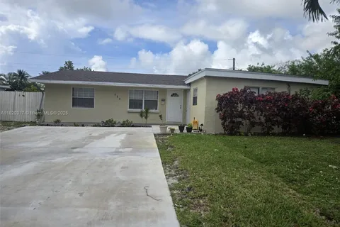 650 NW 38th St, Deerfield Beach FL 33064