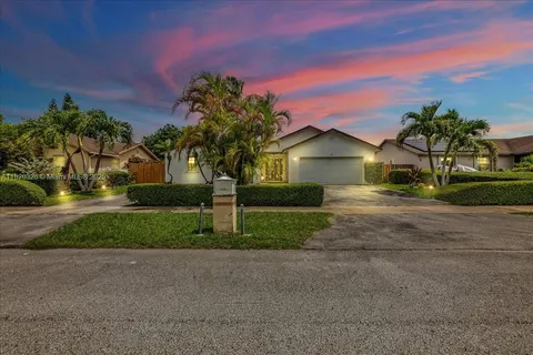 13811 SW 285th Ter, Homestead FL 33033