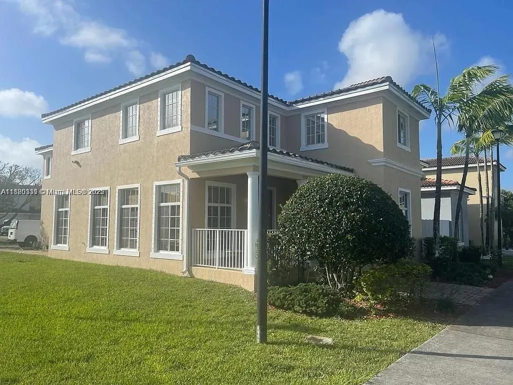 14318 SW 275th Ln, Homestead FL 33032