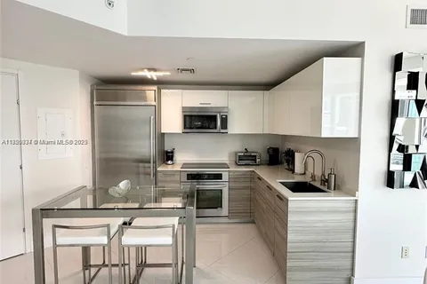 1300 Brickell Bay Dr # 3101, Miami FL 33131