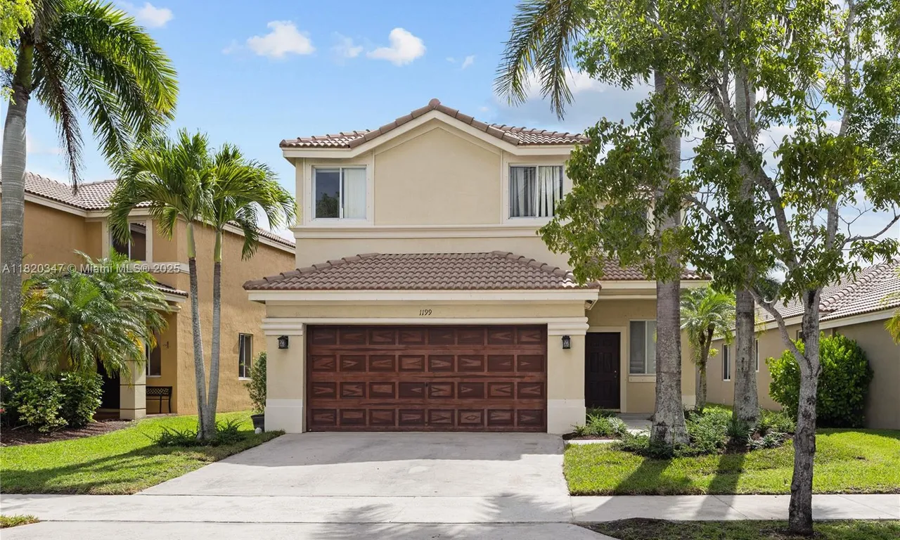 1199 Golden Cane Dr, Weston FL 33327