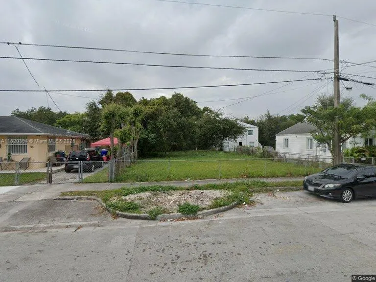 5620 NW 5th Ct, Miami FL 33127