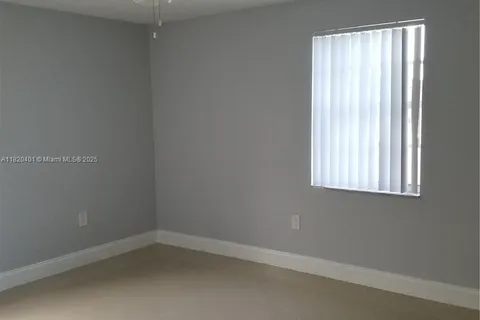 1016 NE 4 Avenue, Homestead FL 33030
