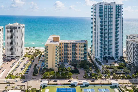 2501 S Ocean Dr # 810, Hollywood FL 33019