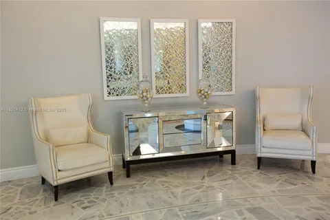 2501 S Ocean Dr # 810, Hollywood FL 33019