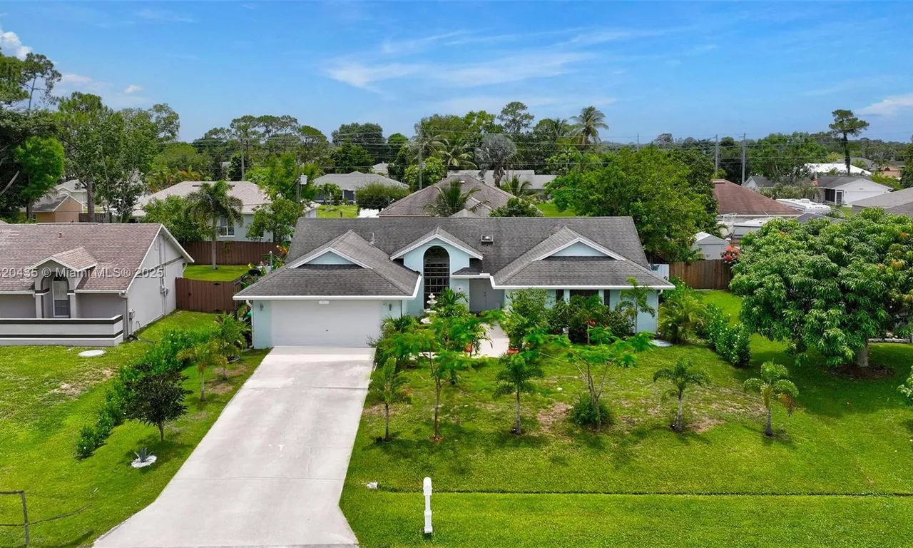 502 SE Guava Ter, Port St. Lucie FL 34983