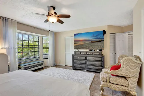 502 SE Guava Ter, Port St. Lucie FL 34983